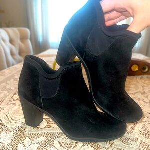 Size 8 Ankle Heel Boot